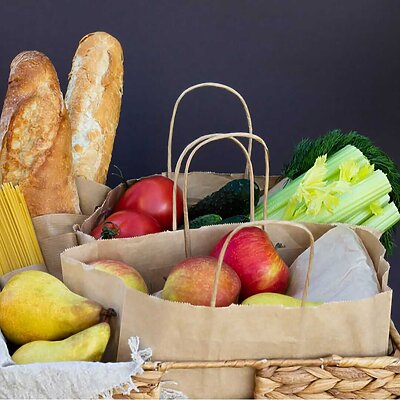 Lebensmittel Frisches Oko Bio Gemuse Gemuse Und Obst Musli Und Nudeln Einem Weidenkorb Lieferung Oder Spende Eines Okologischen Farm Food Konzepts